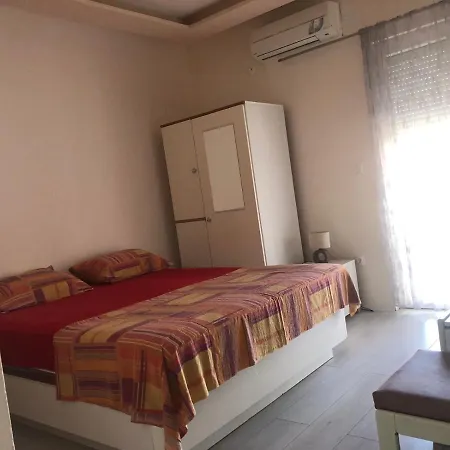 Adriatic Πανσιόν Biograd Na Moru