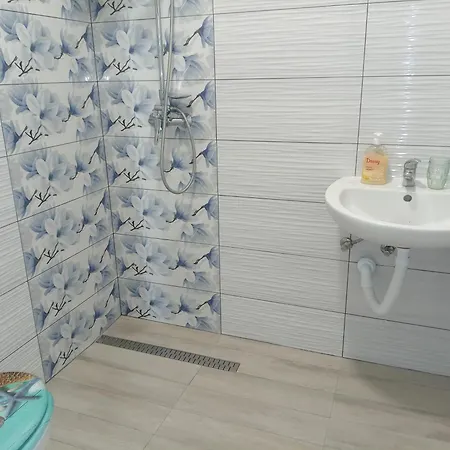 Πανσιόν Adriatic 3*