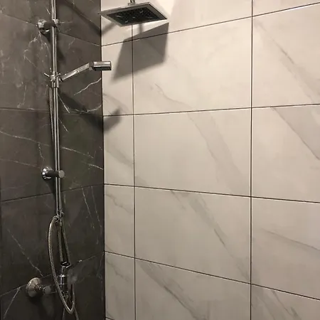 Adriatic Konukevi Biograd Na Moru