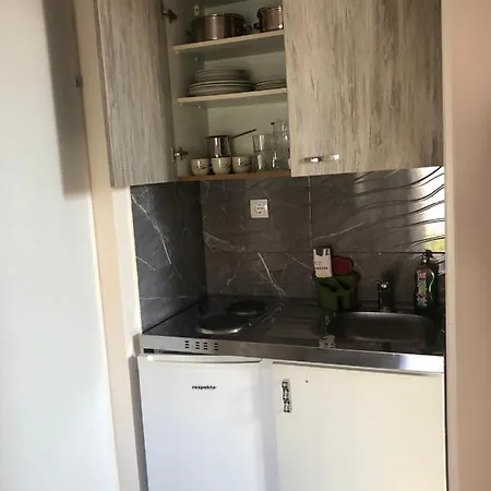 Adriatic Konukevi Biograd Na Moru