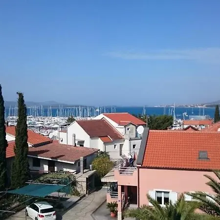 Adriatic 招待所 3*