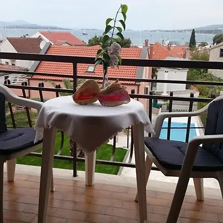 Adriatic 招待所