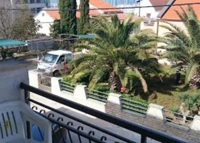 Pensionat Adriatic Biograd Na Moru